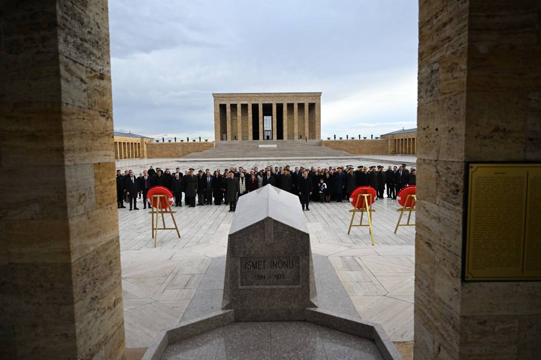 İkinci Cumhurbaşkanı İsmet İnönü 51. ölüm yılında Anıtkabir’de mezarı başında anıldı 3